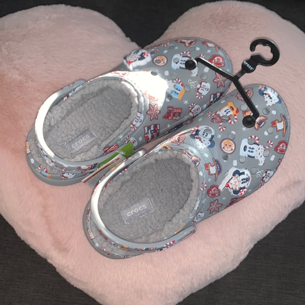 Mickey & Friends Hot Cocoa Holiday Crocs